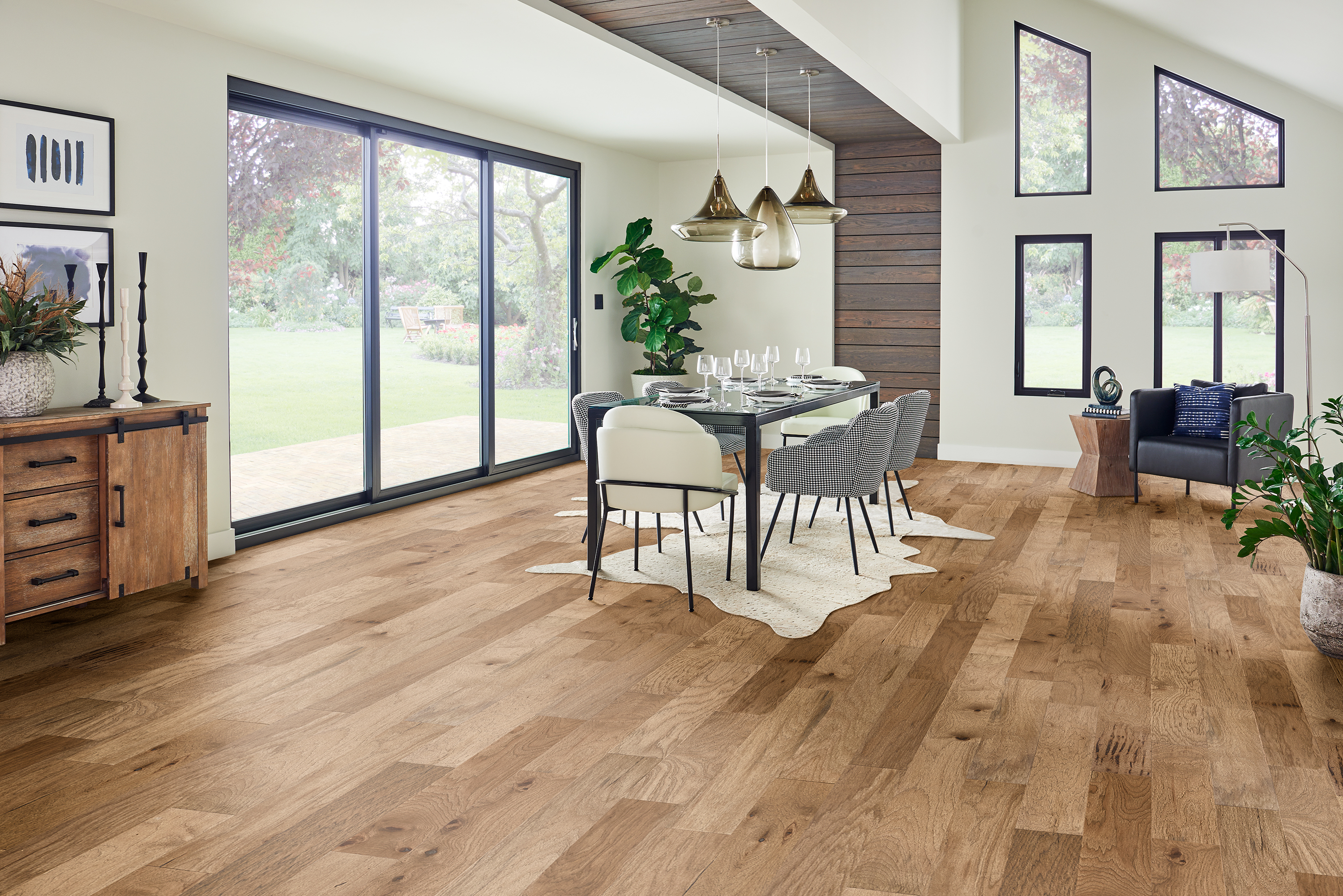 Historic Reveal Warm Brown Engineered Hardwood EHRL63L25W